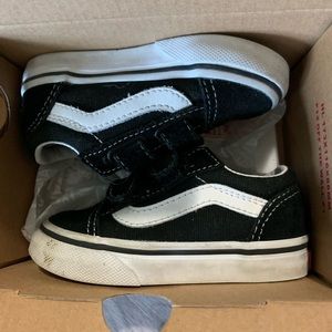 Vans Old Skool V • Size 5